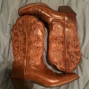 Ariat women’s western boots